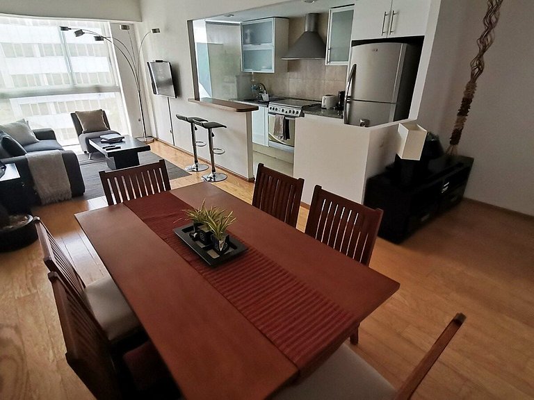 Stunning Apartment Just Steps Away from Plaza Antara and Car