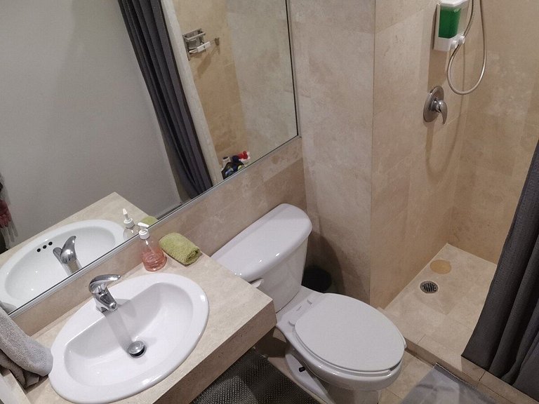 Stunning Apartment Just Steps Away from Plaza Antara and Car