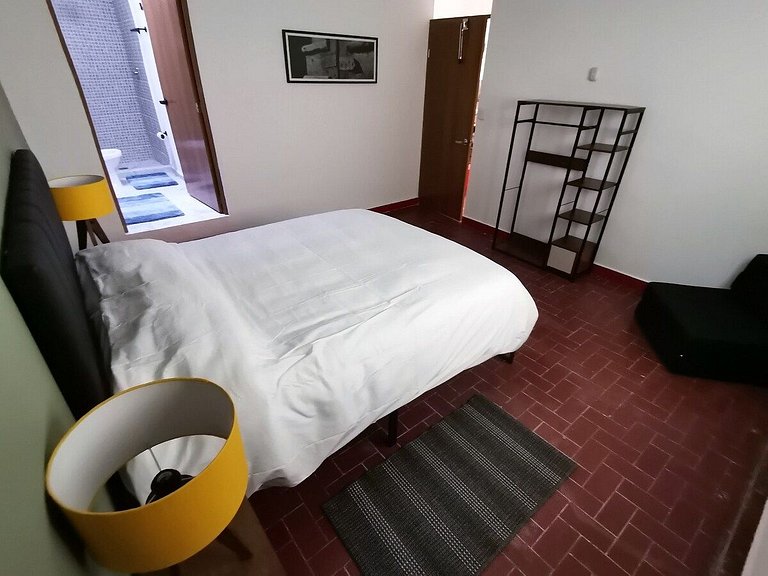 DIVINE 5 GUESTS FLAT @ THE MAIN SQUARE (CLEANING)