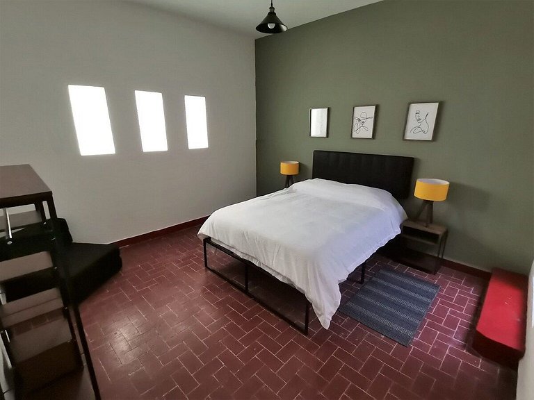 DIVINE 5 GUESTS FLAT @ THE MAIN SQUARE (CLEANING)