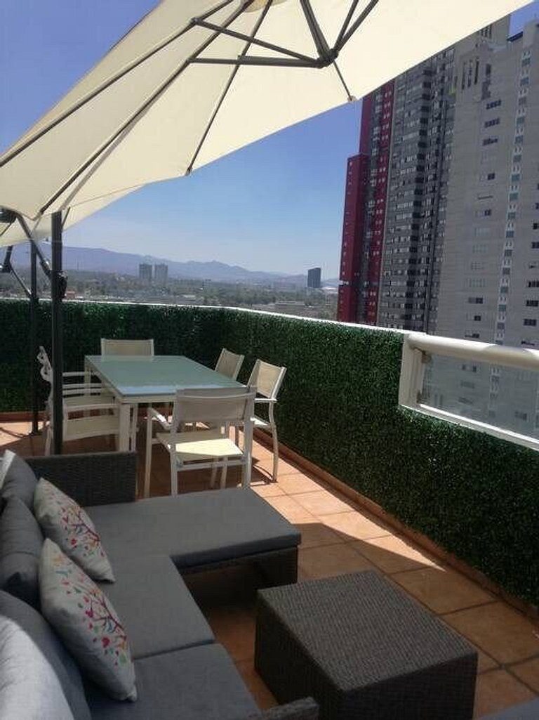 ESPECTACULAR DEPA CON AMPLIA TERRAZA PRIVADA