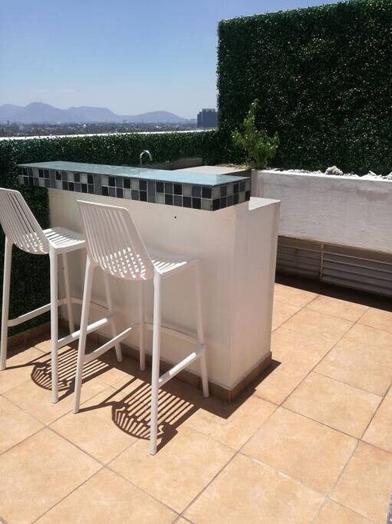 ESPECTACULAR DEPA CON AMPLIA TERRAZA PRIVADA