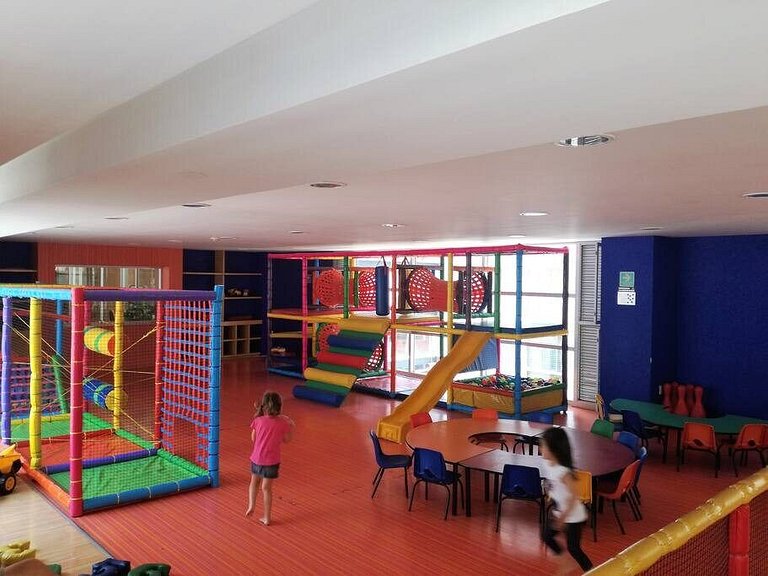 ESPECTACULAR DEPA CON AMPLIA TERRAZA PRIVADA