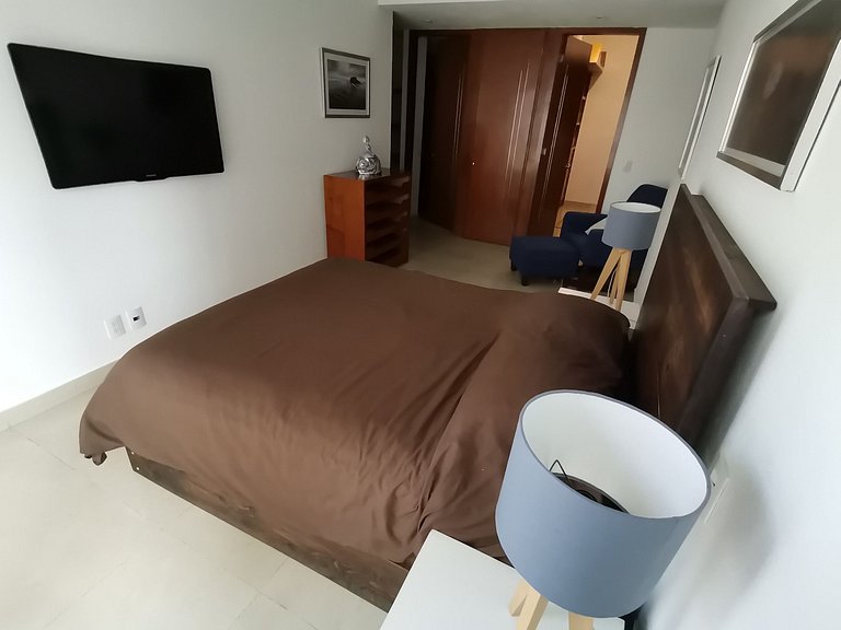 Amplio y Moderno a Lado de Plaza Antara y Sumaya