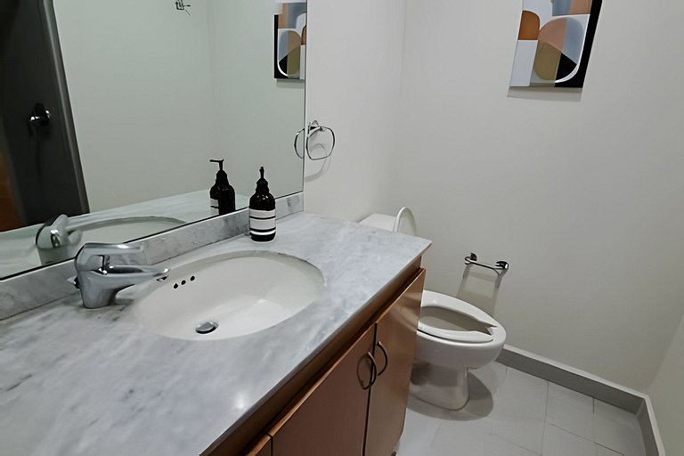 Amazing Apt. for 5 in Iconic Condo of La Roma Nte.
