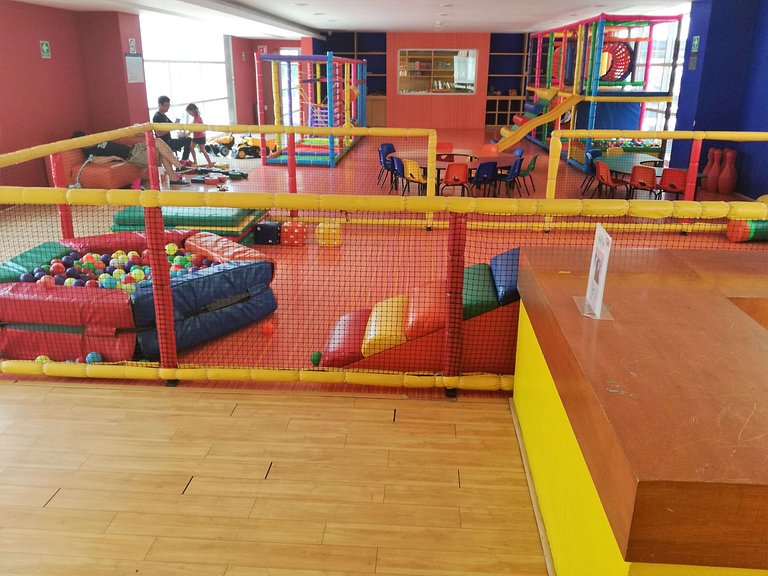 DIVINO CON 3 RECÁMARAS A LADO DE ANTARA POLANCO
